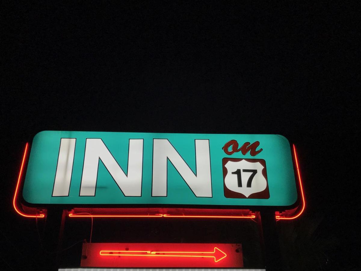 Inn On 17 Savannah Exterior foto